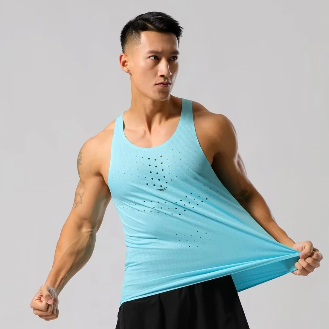 Mens Lightweight Running Vests - Cycling Gear Clothing 评论和价格